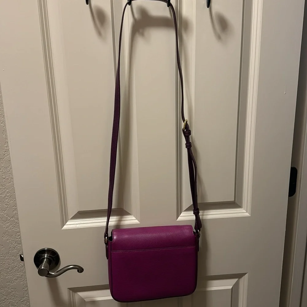 A Purple Leather Vera Bradley Bag! - Picture 7 of 8